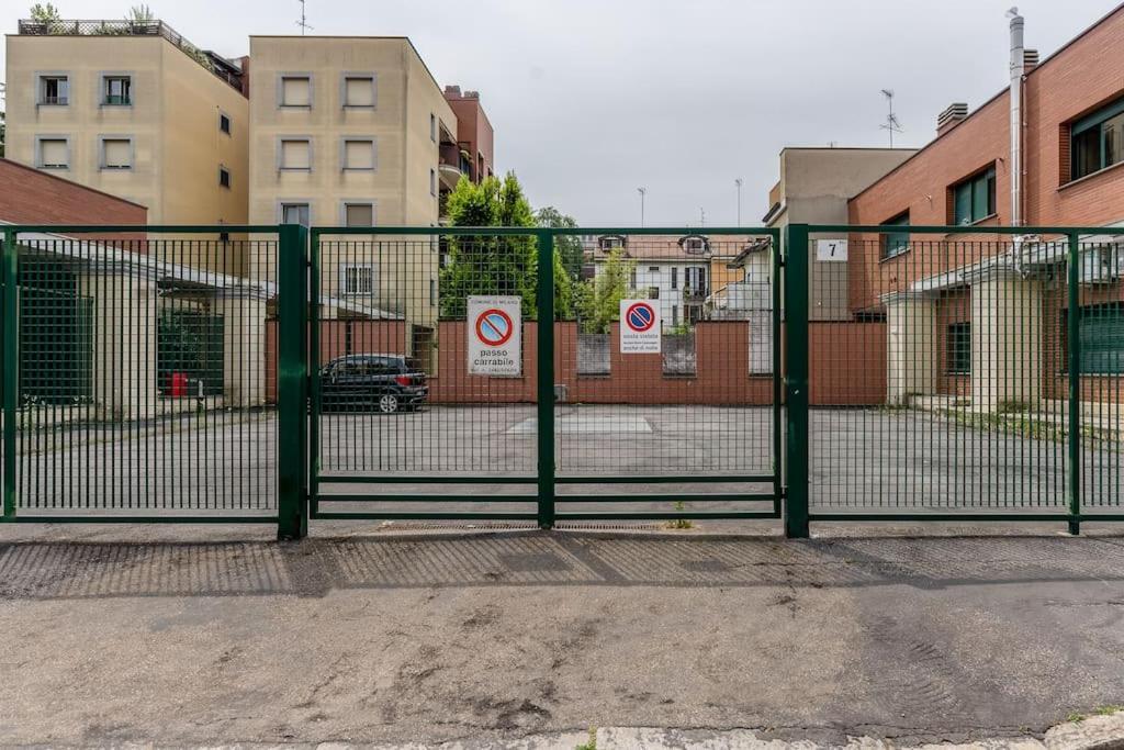 Free Parking - 1 Min Metro To Duomo - Loft Moderno Apartamento *