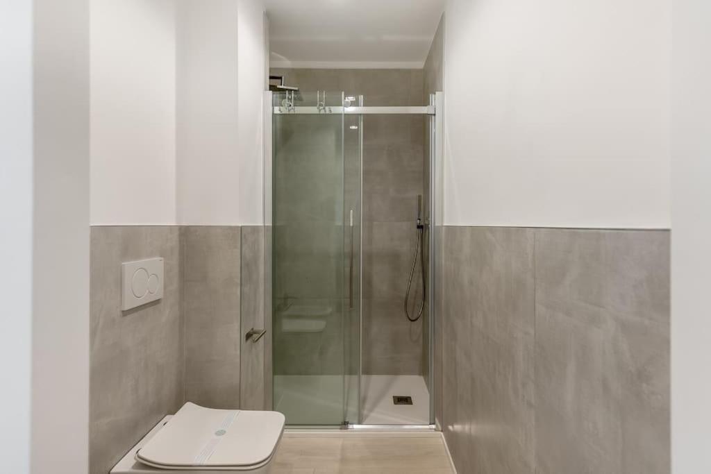 Free Parking - 1 Min Metro To Duomo - Loft Moderno
