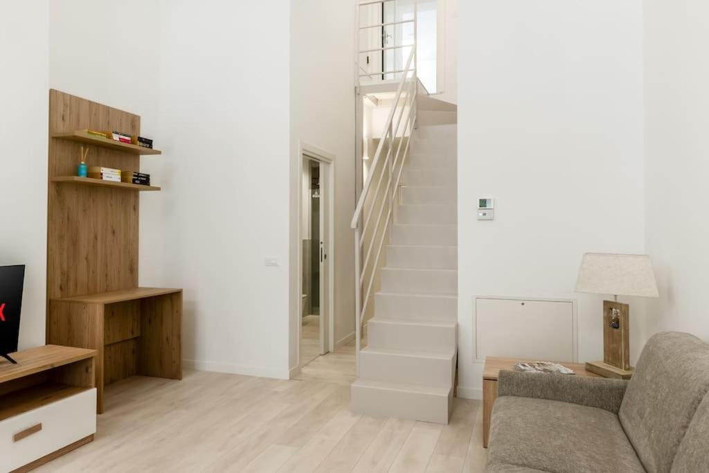 Free Parking - 1 Min Metro To Duomo - Loft Moderno Milan