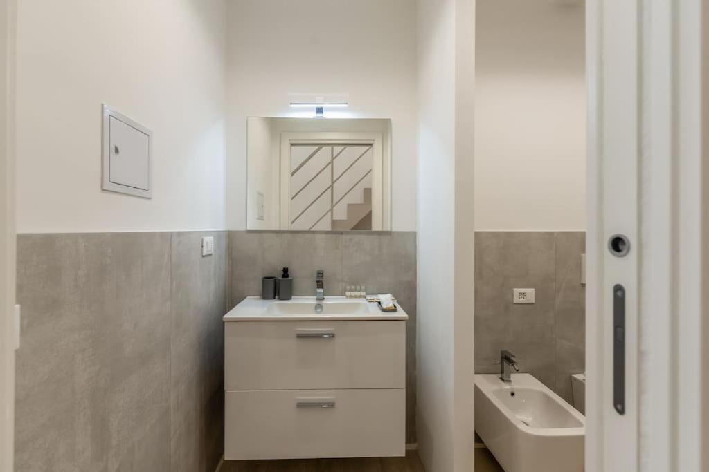 Appartement Free Parking - 1 Min Metro To Duomo - Loft Moderno *