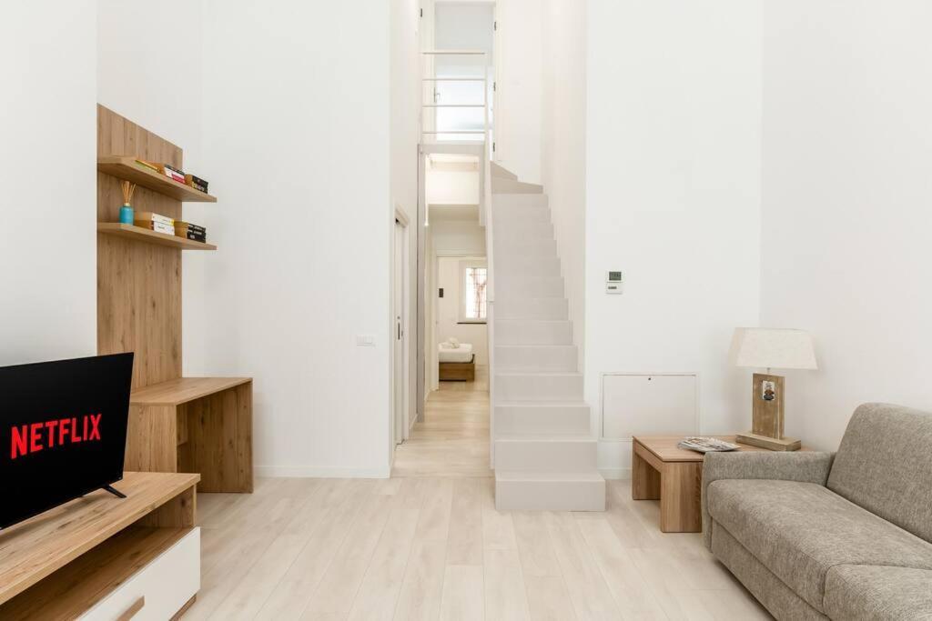 Appartement Free Parking - 1 Min Metro To Duomo - Loft Moderno