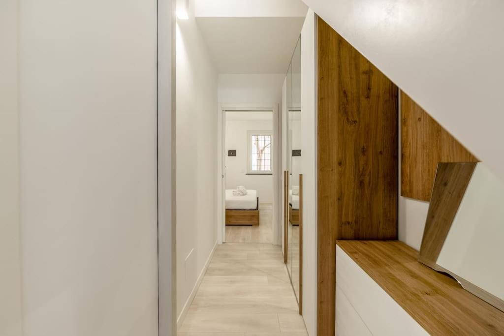 Free Parking - 1 Min Metro To Duomo - Loft Moderno * Milan